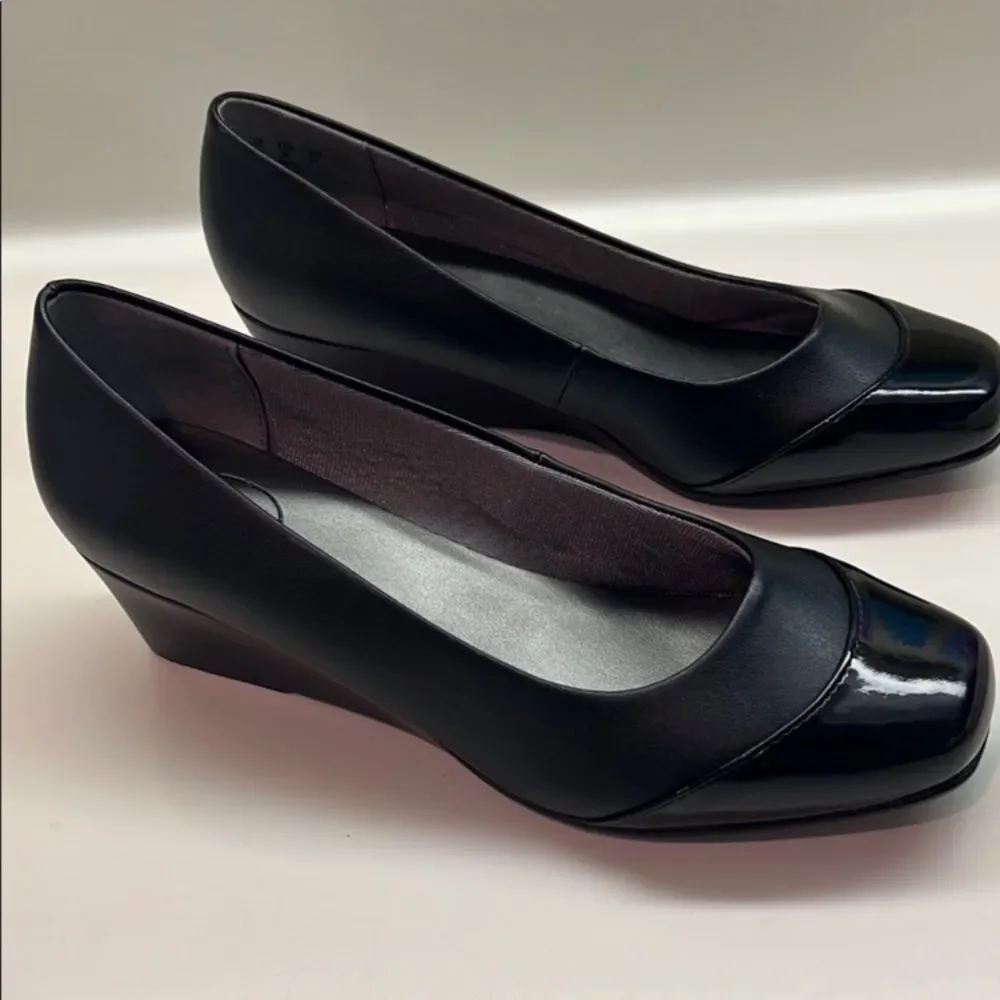 Life Stride Simply Comfort Elegant Black Wedge Shoes Size US 10W
